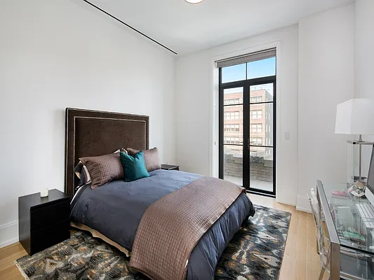 Rented by Sotheby's International Realty | media 13