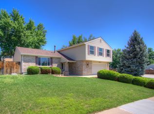 8907 W Glasgow Pl, Littleton, CO 80128