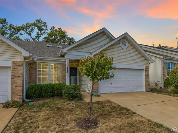 1011 Arbor Pointe Dr, Valley Park, MO 63088