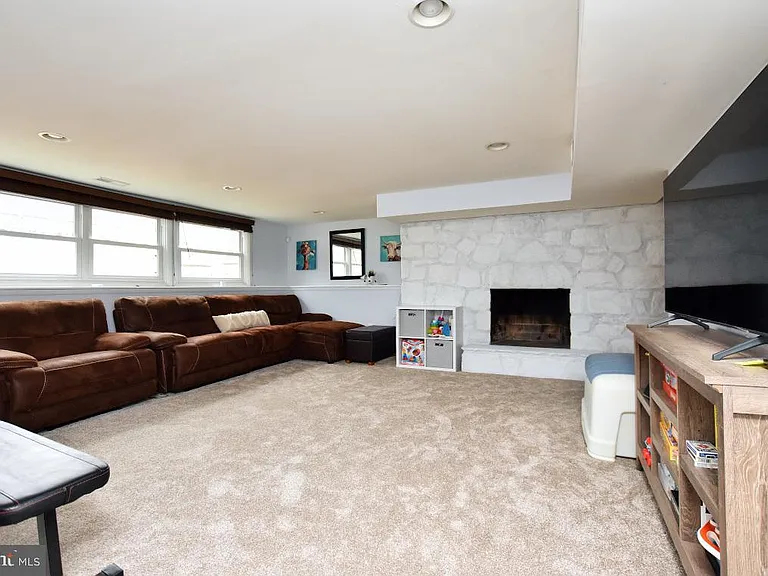 1022 Haral Pl — Photo 22