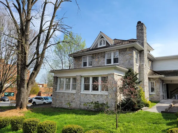 423 W Cork St #B, Winchester, VA 22601