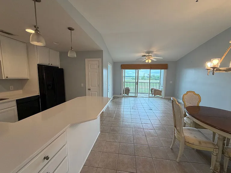 91 Screven St #309D — Photo 3
