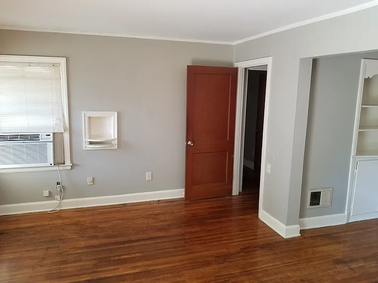 38 S Bingham St #38 — Photo 4
