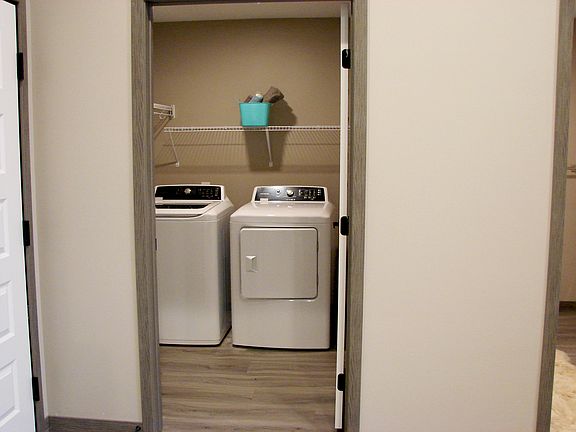 5th image of 10200 Goldenrod St NW #312