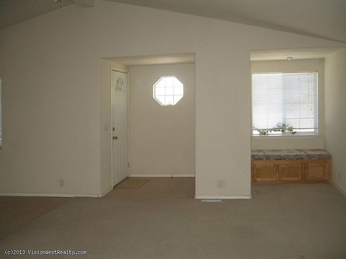 1st image of 4270 Comstock Dr