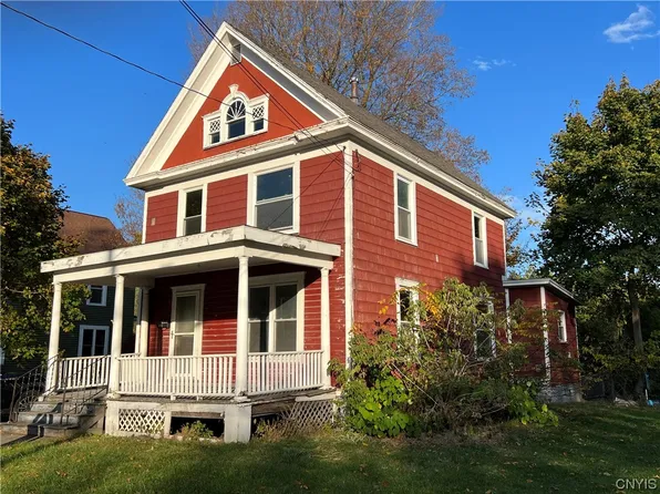 402 N Main St, Canastota, NY 13032