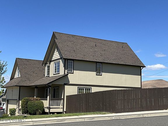 2nd image of 5609 Sycamore Dr