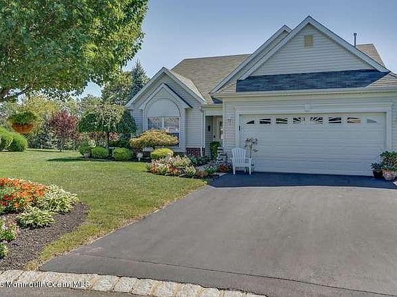 2nd image of 14 Casco Ct