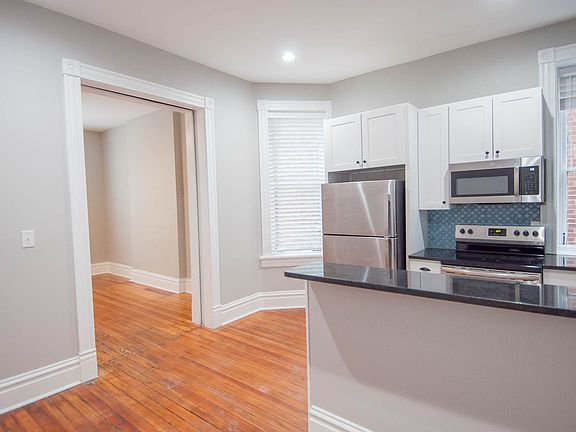 2nd image of 3236 California Ave Floor 2