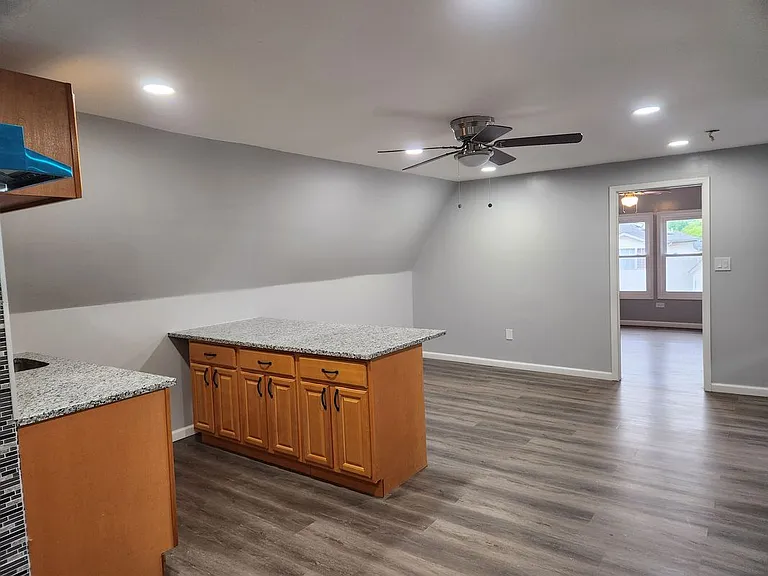 1025 Anna St #3 — Photo 14
