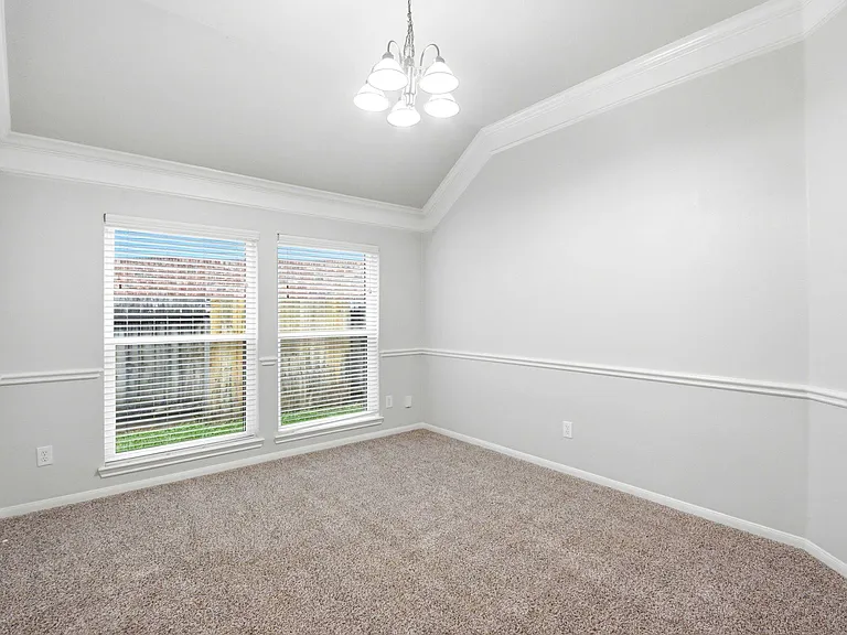 31710 Midlake Park — Photo 10