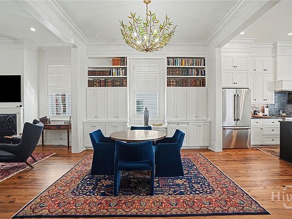 4th image of 505 E Huntingdon Street