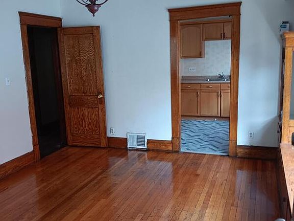 4th image of 1431 E 133rd St #2