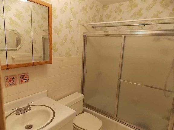 3rd image of 2118 Nebraska St APT 2