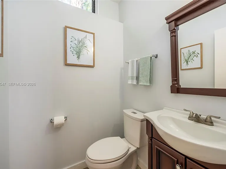 1501 NE 24th St — Photo 6
