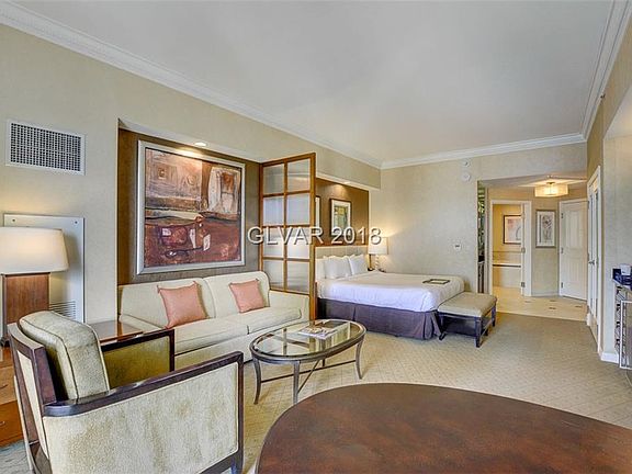 4th image of 125 E Harmon Ave #907