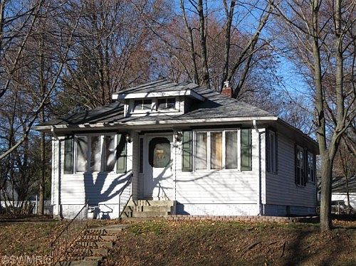 1st image of 237 Laurel Dr