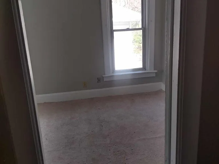 222 1/2 Jefferson St #1/2 — Photo 2