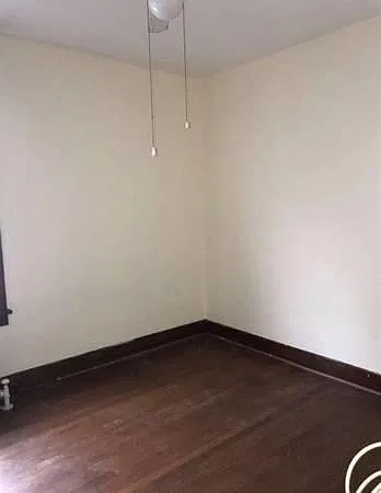 3 bed, 2308 sqft, $450 — Photo 2