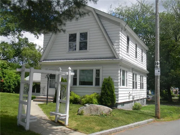 260 Pawtucket Ave, Rumford, RI 02916