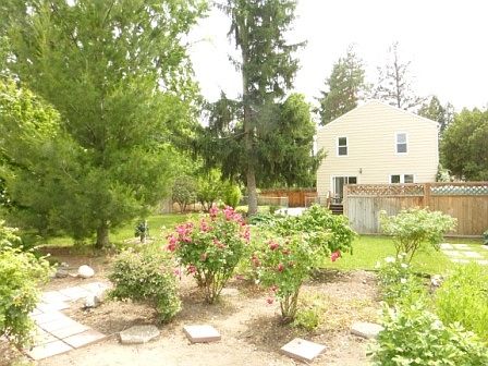 5th image of 1424 Thayer Dr
