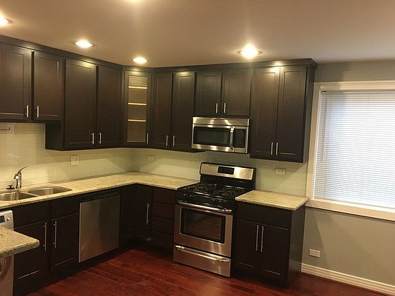 3rd image of 1332 W Touhy Ave APT 1A