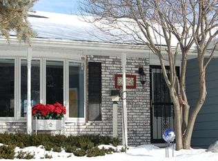 203 Cedar Dr, Oregon, WI 53575