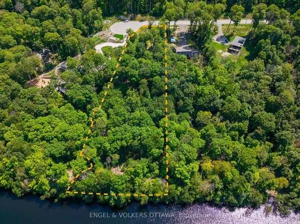 223 Shady Maple Rd, McNab/braeside, ON K0J 1G0