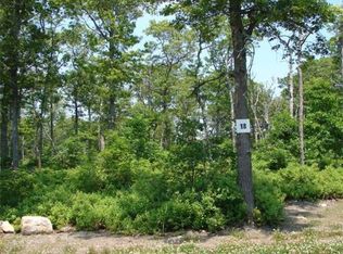 73 Vitruvian Ln, Tiverton, RI 02878