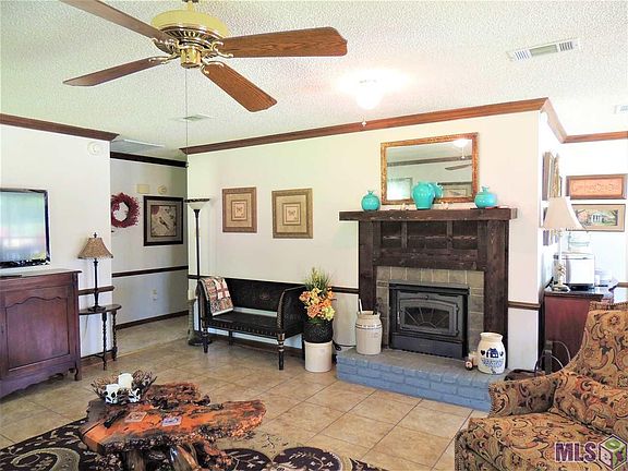 2nd image of 7077 Timber Ln