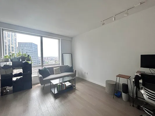 Rented by Compass | media 2