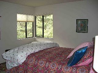 4th image of 6385 Longcroft Dr