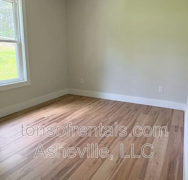 6 Tracy Ln — Photo 9