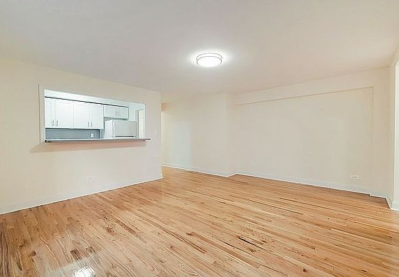 3rd image of 2072 20th Ln APT 5D