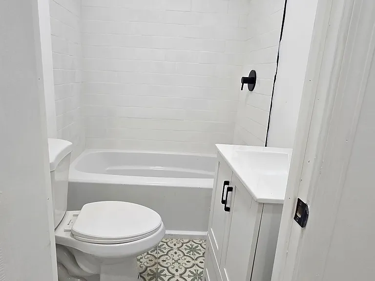 4514 Osage Ave #1R — Photo 7