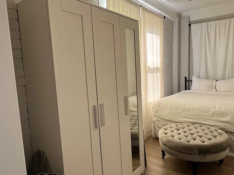 4003 Devine St #2 — Photo 8