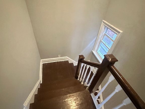 2nd image of 4276 Oneida Ave Floor 2