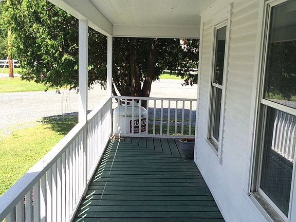 5th image of 1711 W Woodstock Rd #4