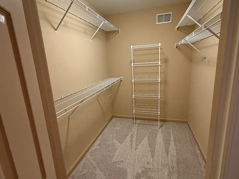 1921 Limestone Dr — Photo 13