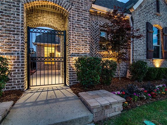 4th image of 1612 Thoroughbred Ln