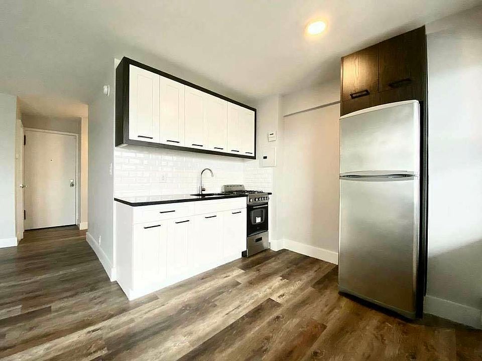 1st image of 260 Audubon Ave #32L
