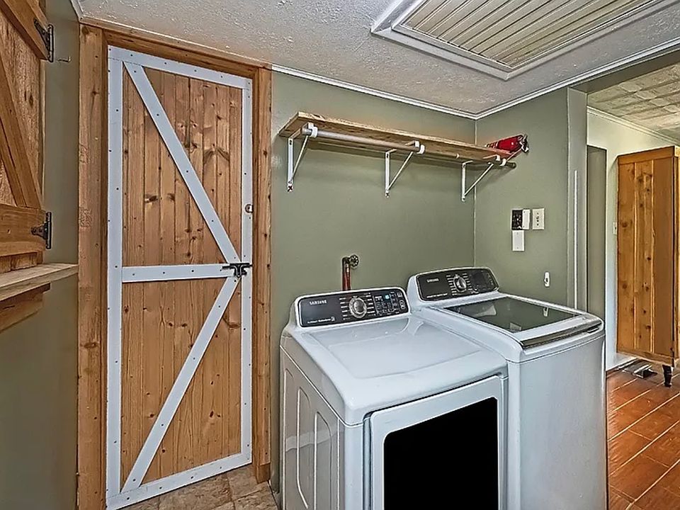 1st image of 108 Center St