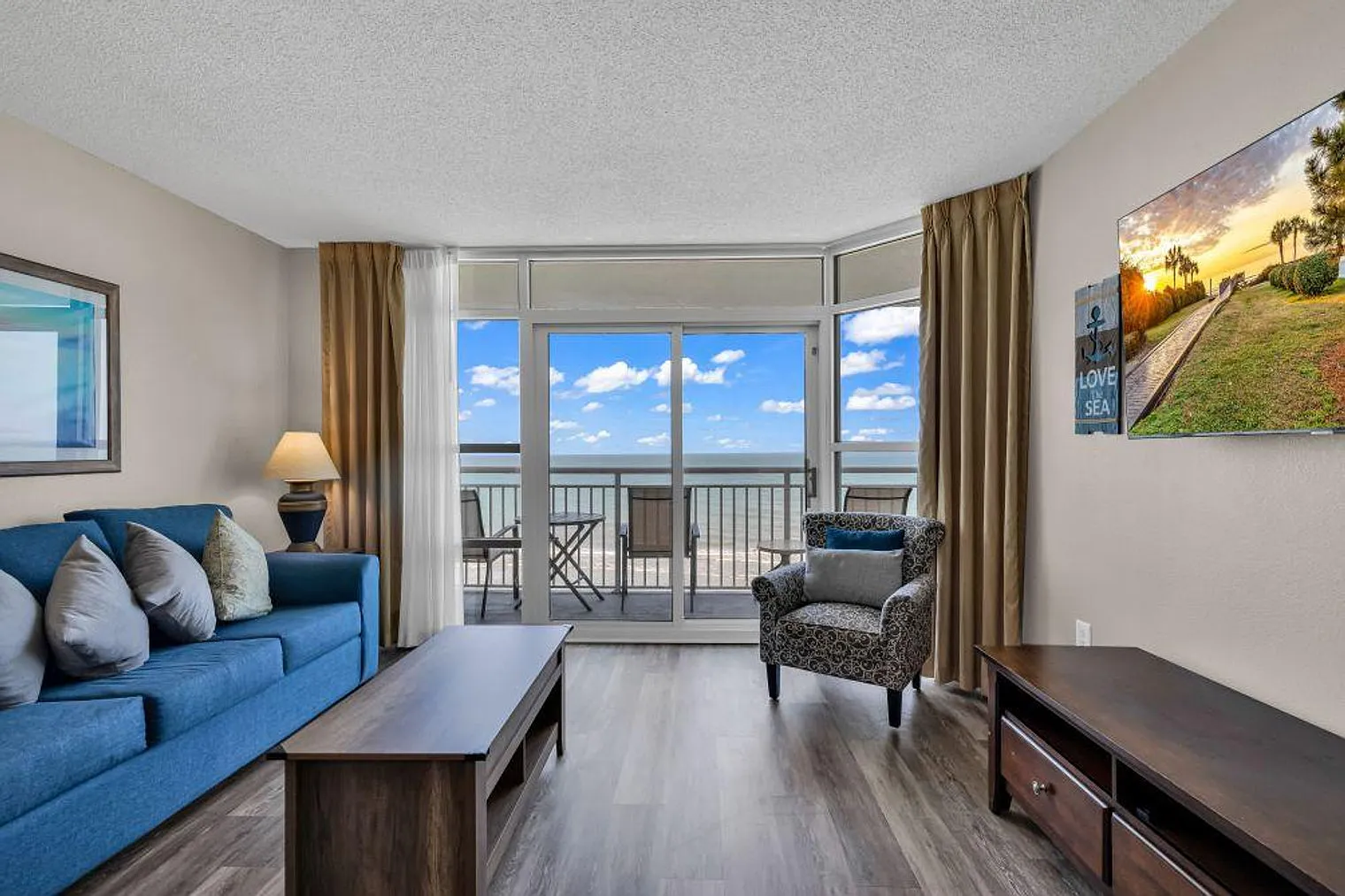 2 bed, 2.0 bath, 1065 sqft, $4,614 — Photo 1