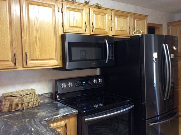 4th image of 206 N Olive St
