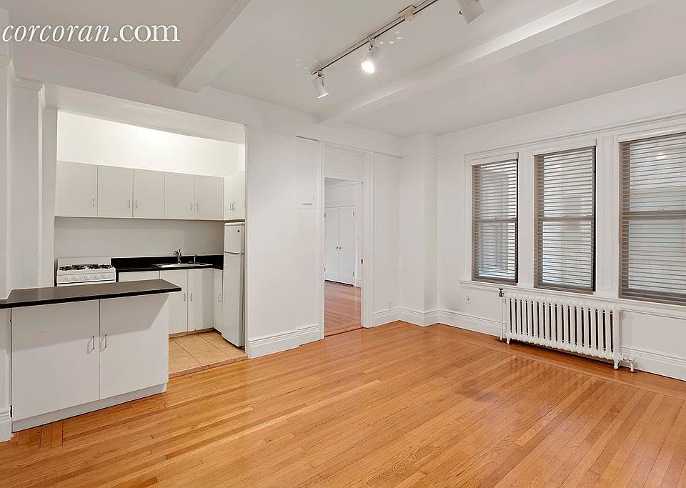 1st image of 157-163 E 72nd St #3J