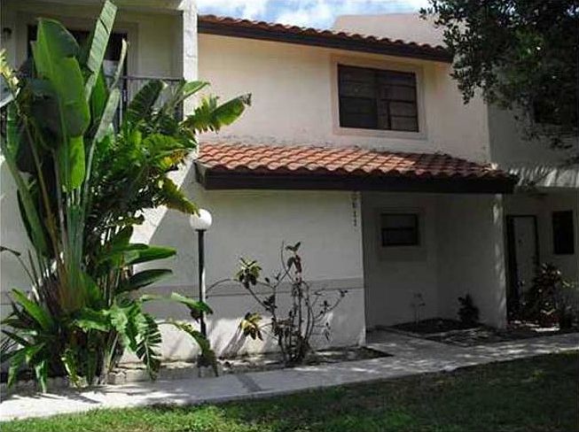1st image of 10611 Royal Palm Blvd