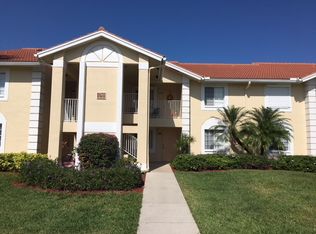 7743 Jewel Ln APT 202, Naples, FL 34109
