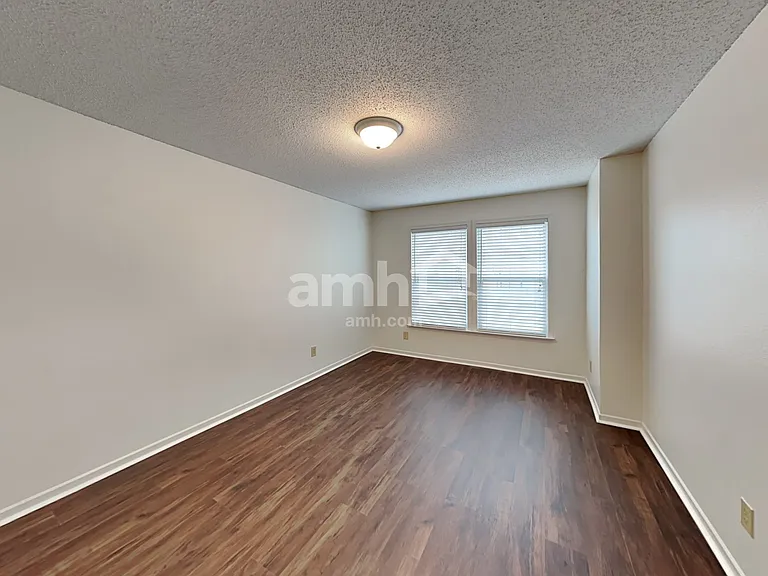2322 Bristol Dr — Photo 19