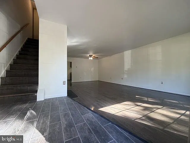 3 bed, 3.5 bath, 1360 sqft, $2,800 — Photo 4