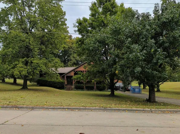 2212 Old Cape Rd, Jackson, MO 63755